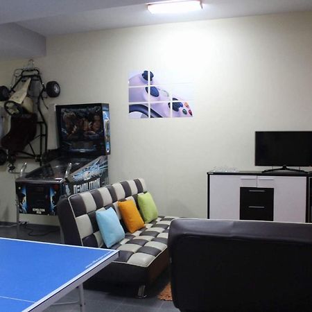 Villa Quinze - Luxurious 3 Bedroom Villa With Private Pool And Games Room & Amazing Views Ponta Delgada  Ngoại thất bức ảnh